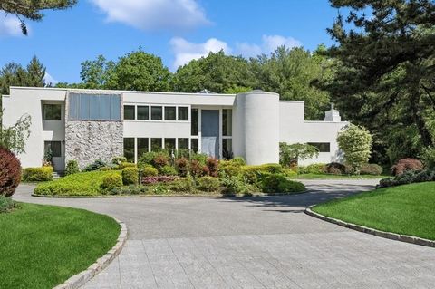 1 Colt Place Old Westbury NY 11568
