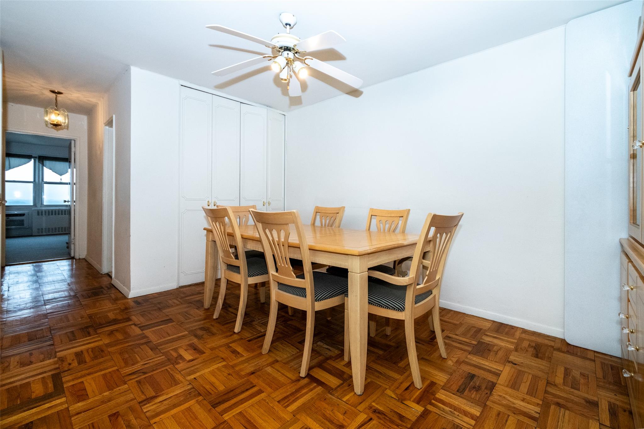 1841 Central Park Avenue #8E, Yonkers, New York image 4
