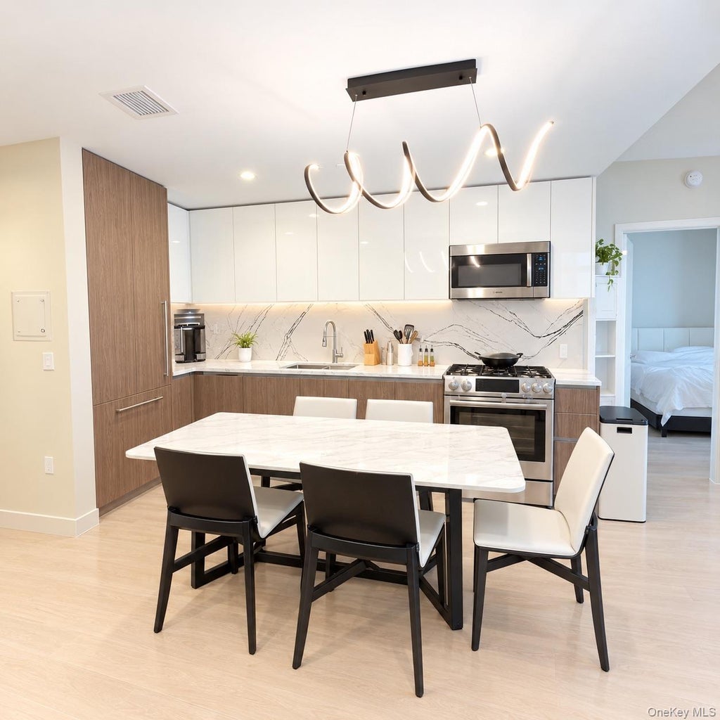 Photo of 131-01 40th Road #PH3D, Flushing, NY 11354 (MLS # 1051921)