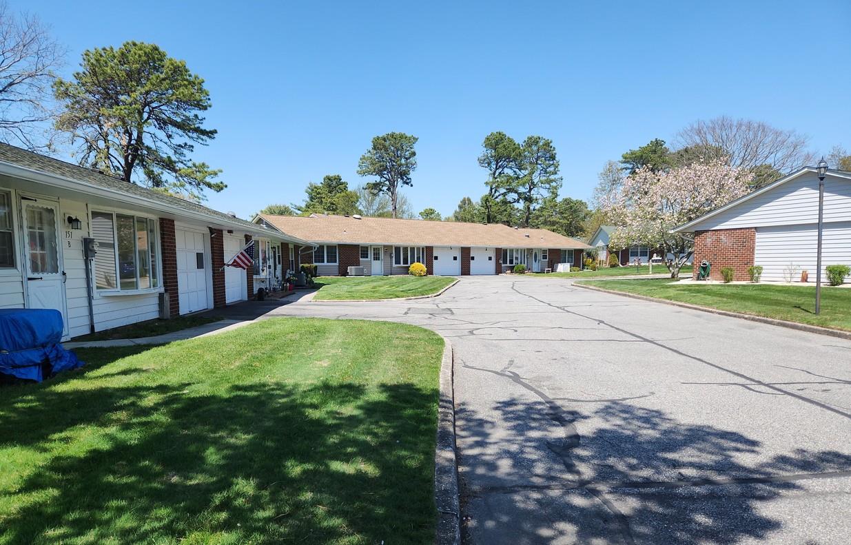 151 Eastbourne Court #B, Ridge, New York image 21