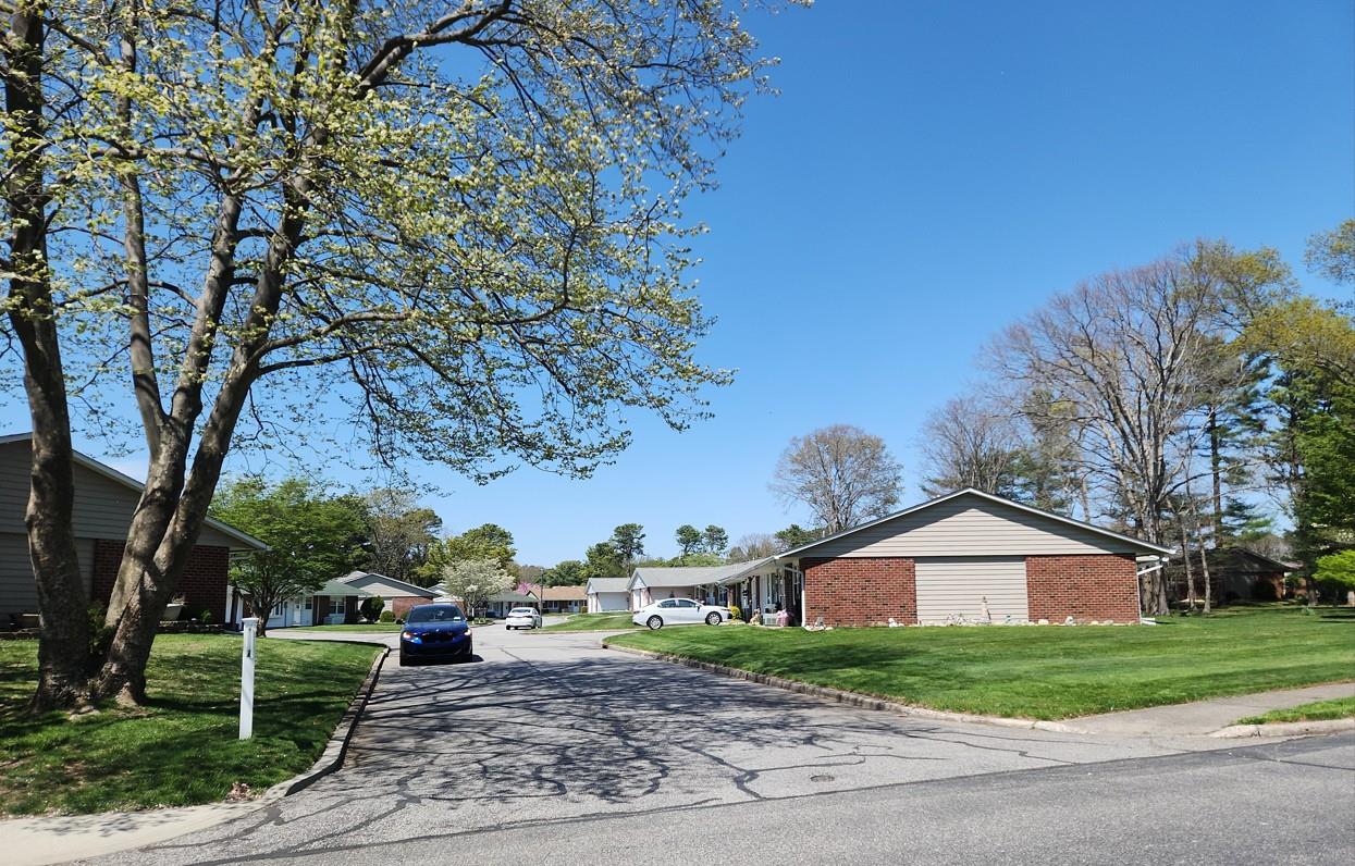 151 Eastbourne Court #B, Ridge, New York image 20