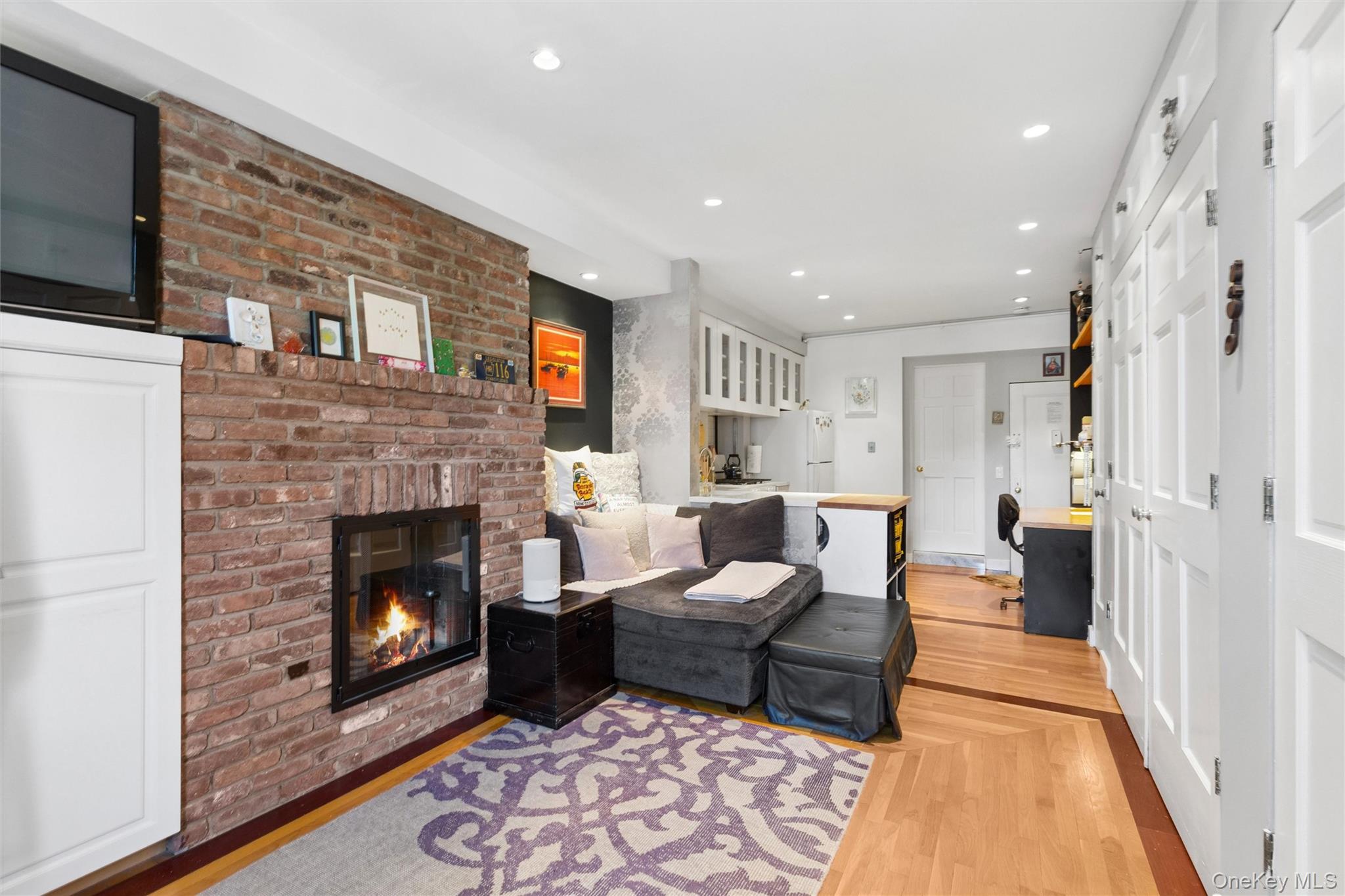 24 Cornelia Street 10