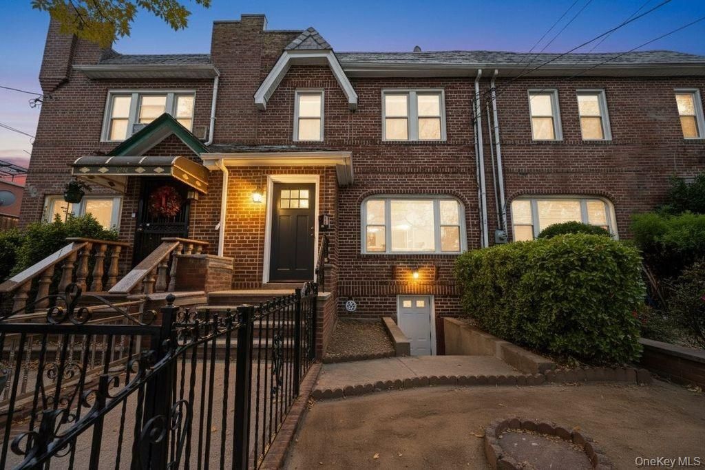 Photo of 1246 Troy Avenue, Brooklyn, NY 11203 (MLS # 941438)