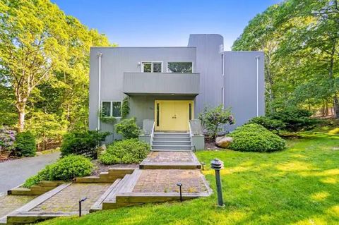 206 Treescape Drive East Hampton NY 11937