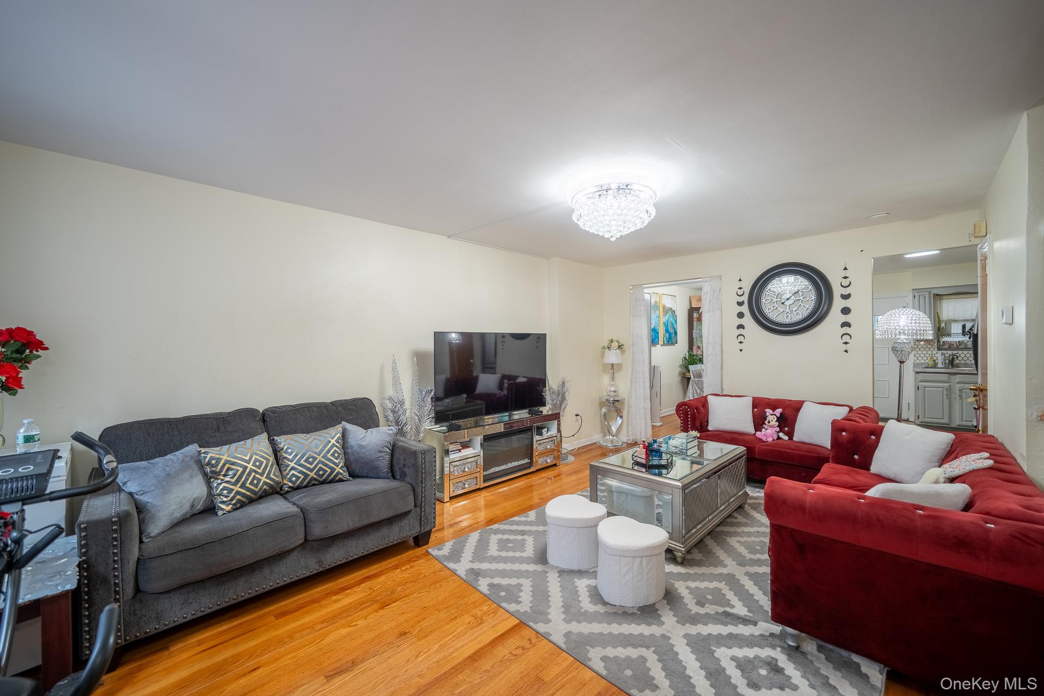 1720A Paulding Avenue