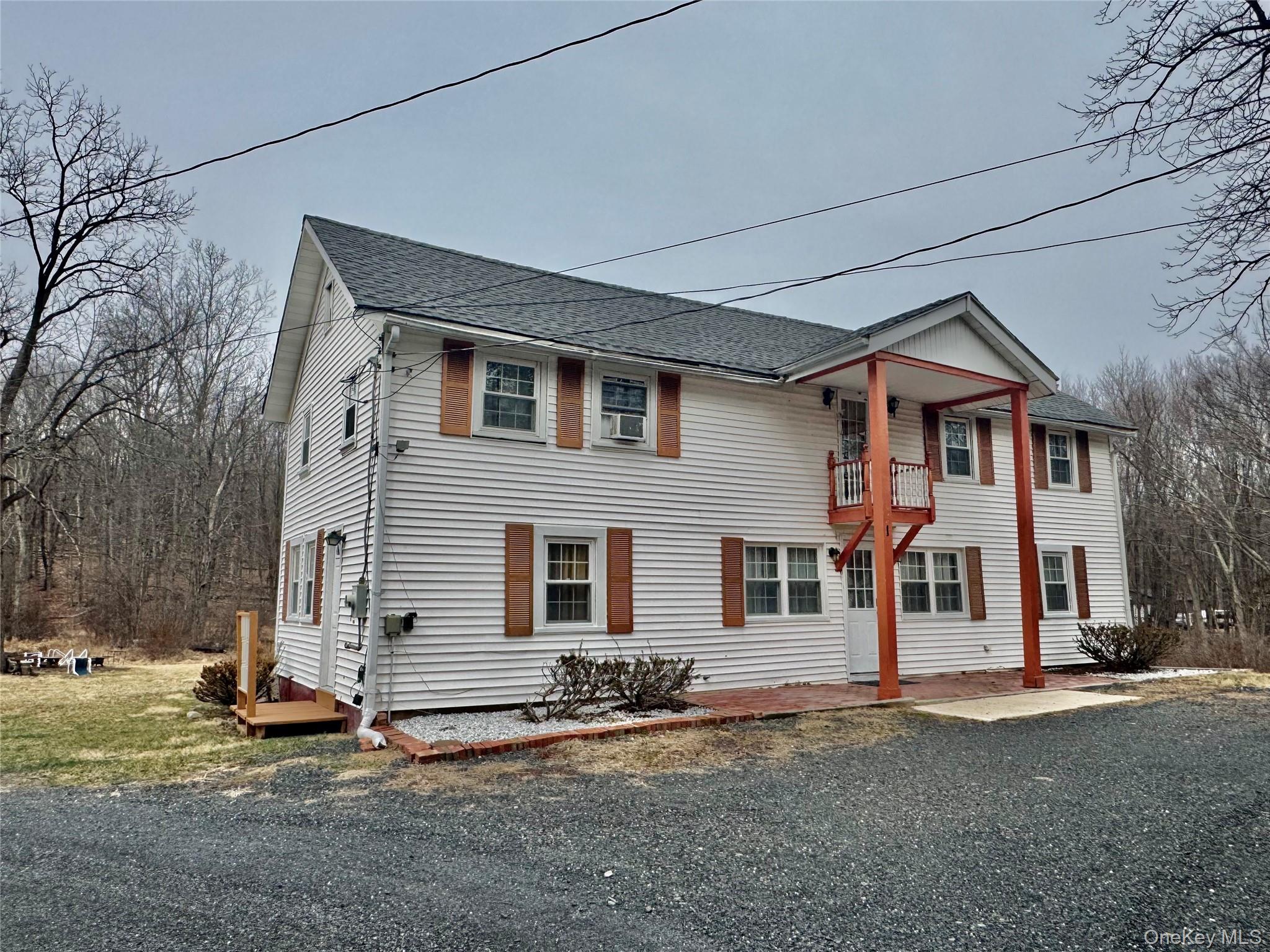 1 Royal Acres Drive