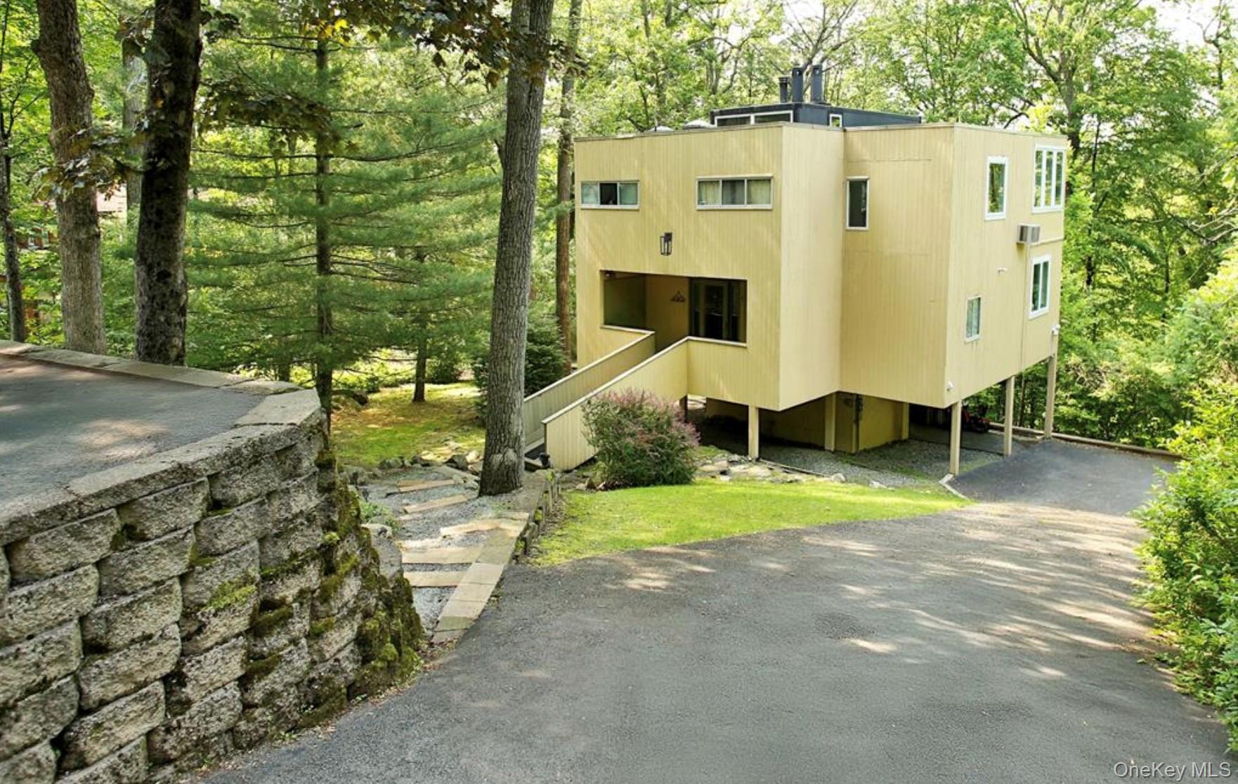 Photo 1 of 19 — 162 Fawn Hill Road, Tuxedo Park, NY 10987