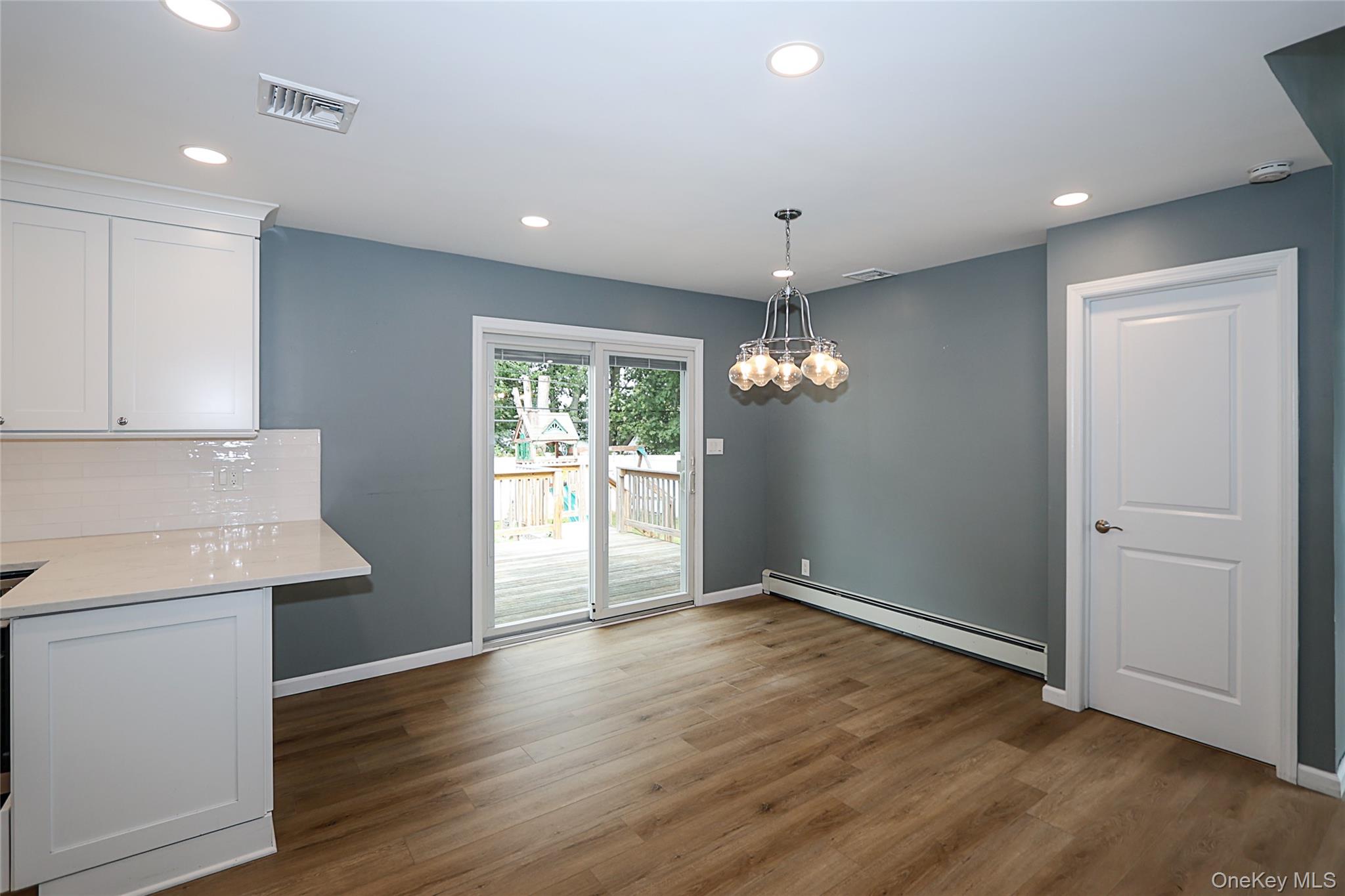 Old Bethpage, New York 11804, United States, 3 Bedrooms Bedrooms, ,3 BathroomsBathrooms,Residential,Active,206711