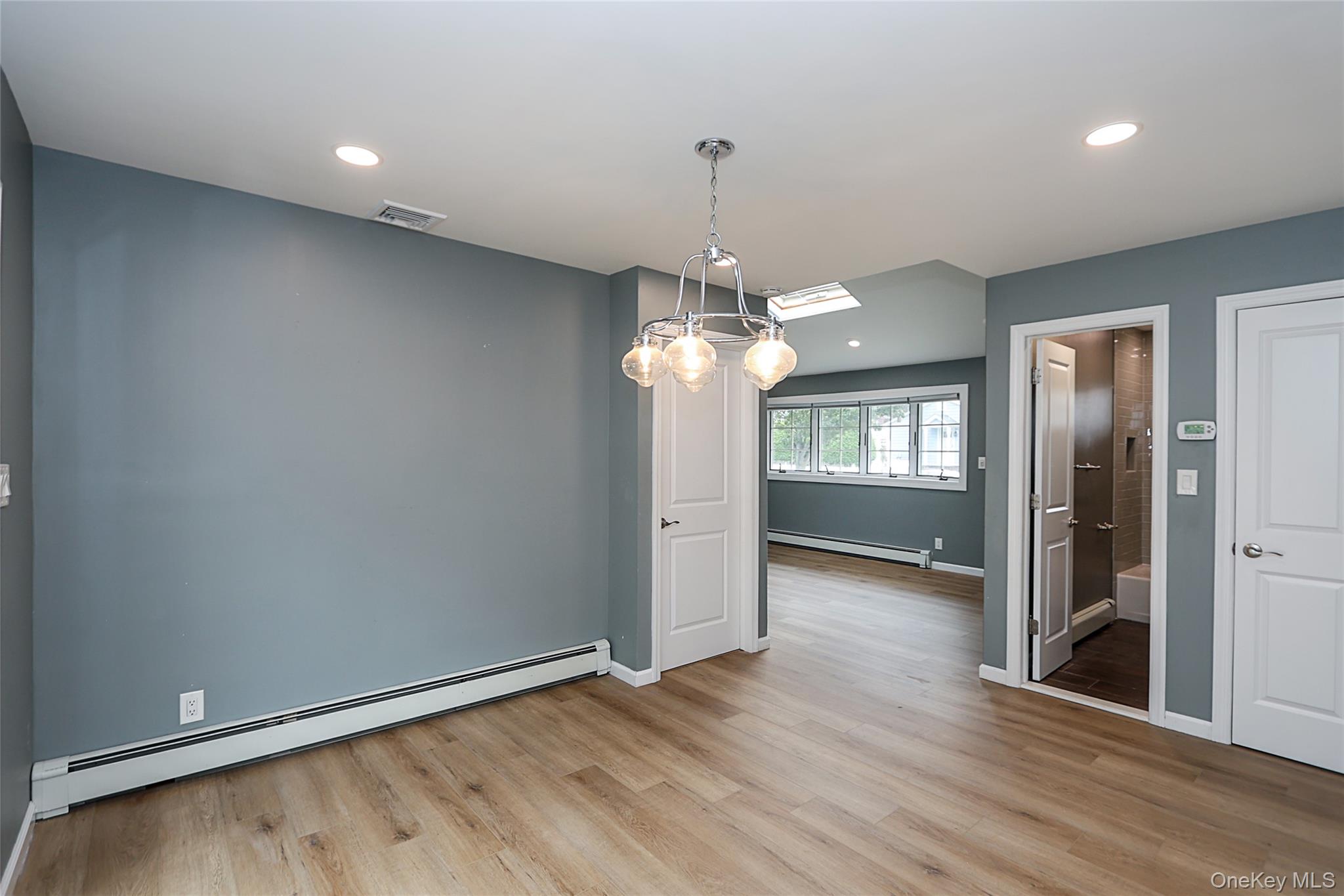 Old Bethpage, New York 11804, United States, 3 Bedrooms Bedrooms, ,3 BathroomsBathrooms,Residential,Active,206711