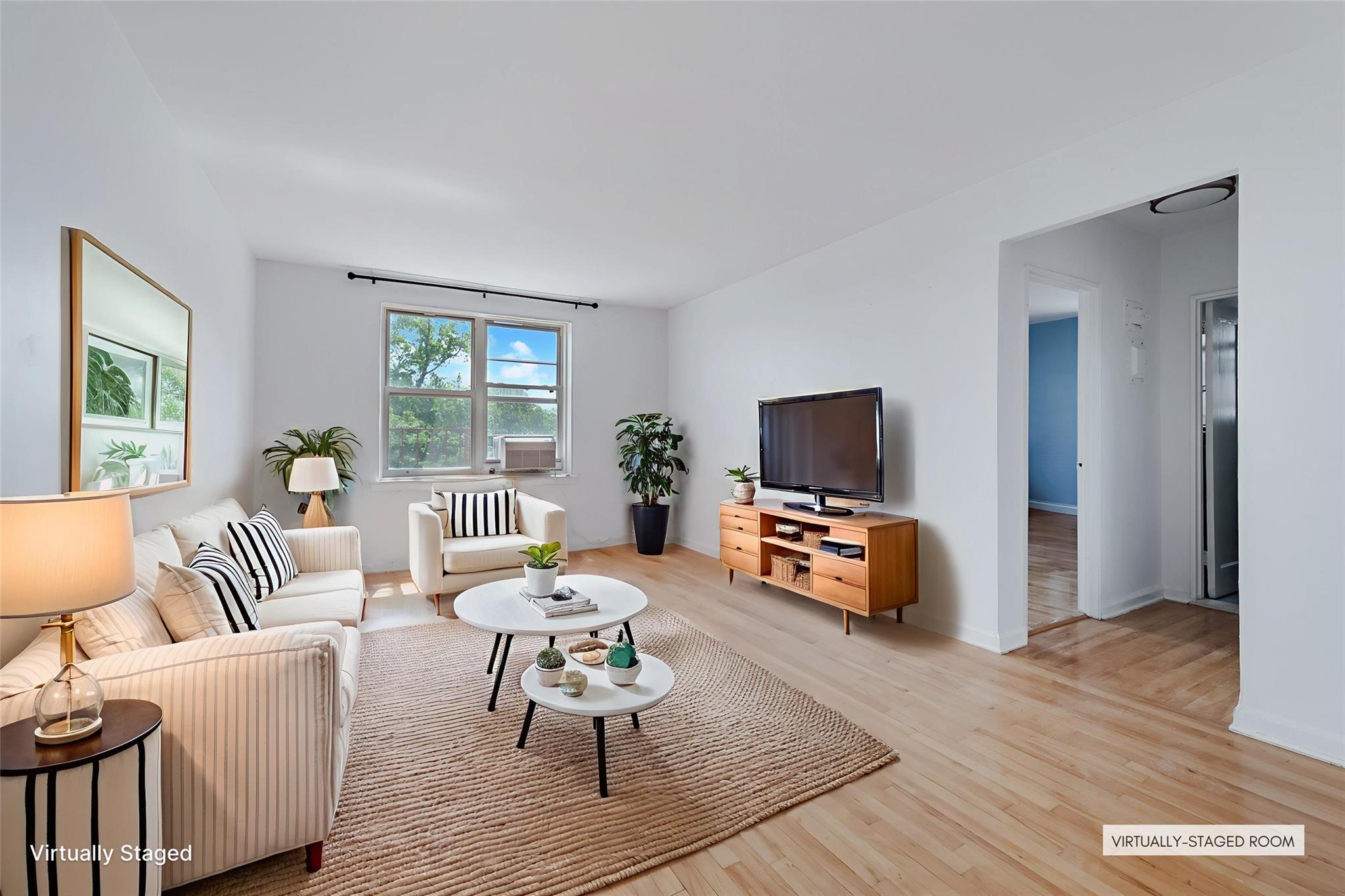 Property for Sale at 52nd Street 4F, Woodside, Queens, NY - Bedrooms: 1 
Bathrooms: 1 
Rooms: 3  - $350,000