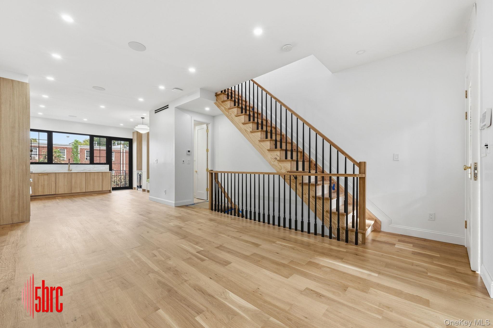 83 Cooper Street