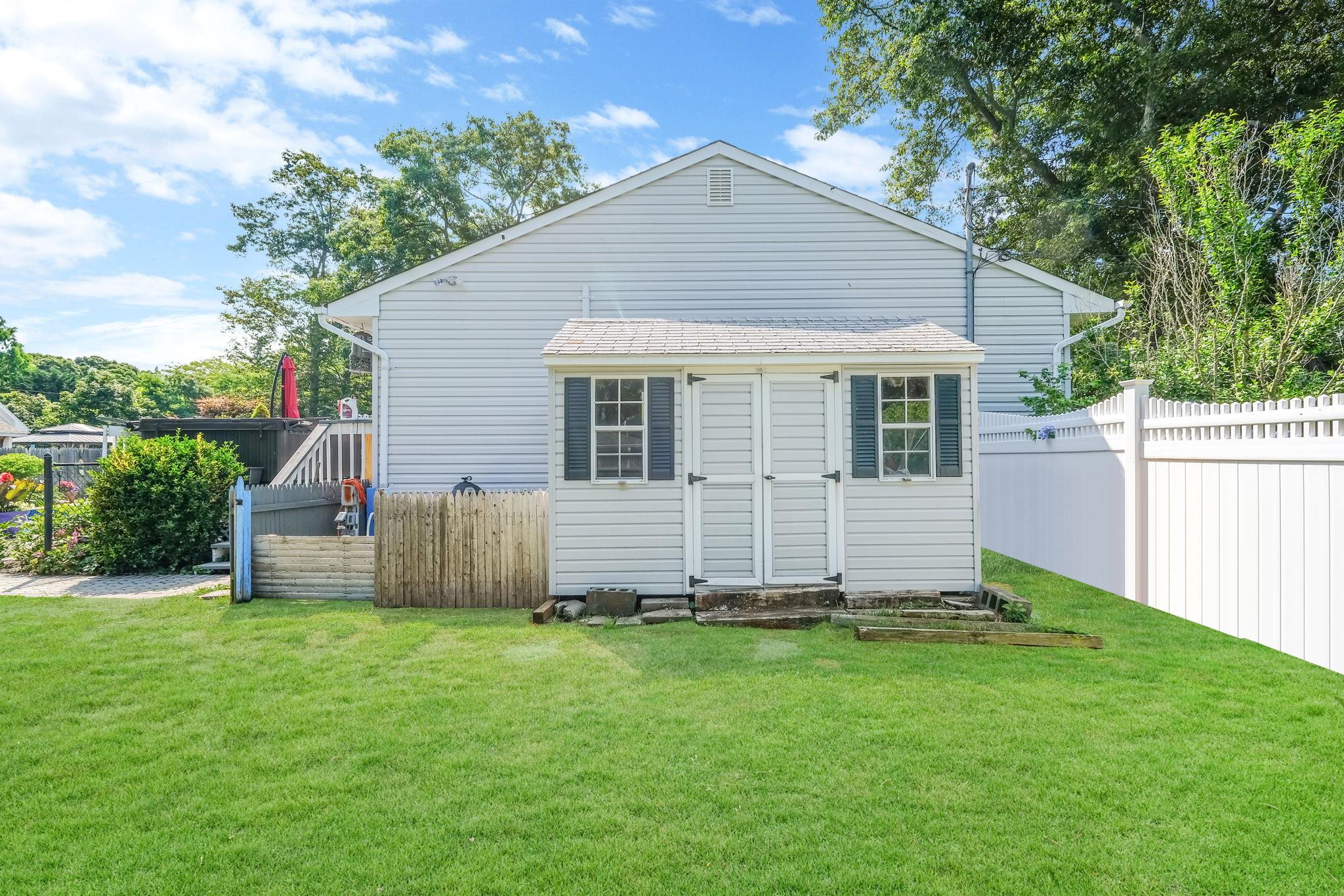 61 E Misty Road, Rocky Point, New York image 31