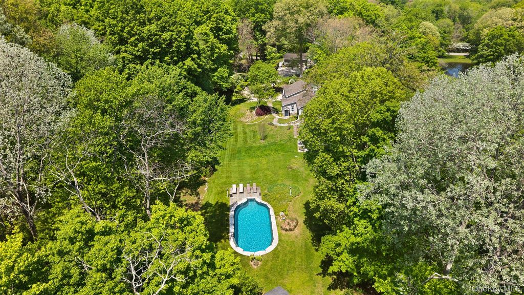 Photo of 9 Lewis Road, Pound Ridge, NY 10576 (MLS # 1001869)