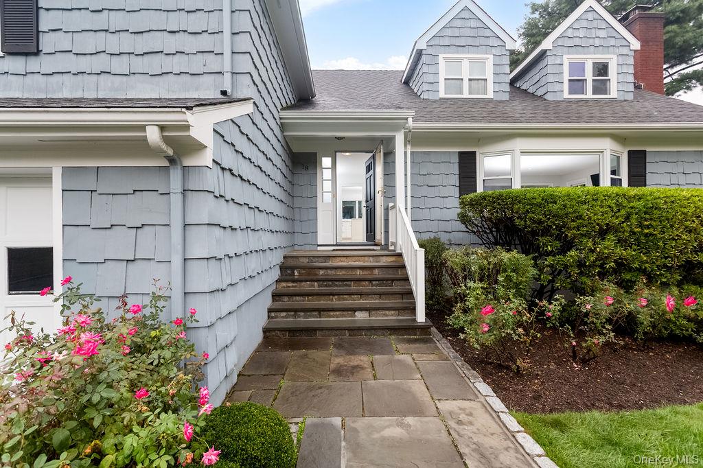 Photo of 18 Shady Brook Lane, Old Greenwich, CT 06870 (MLS # 1043541)