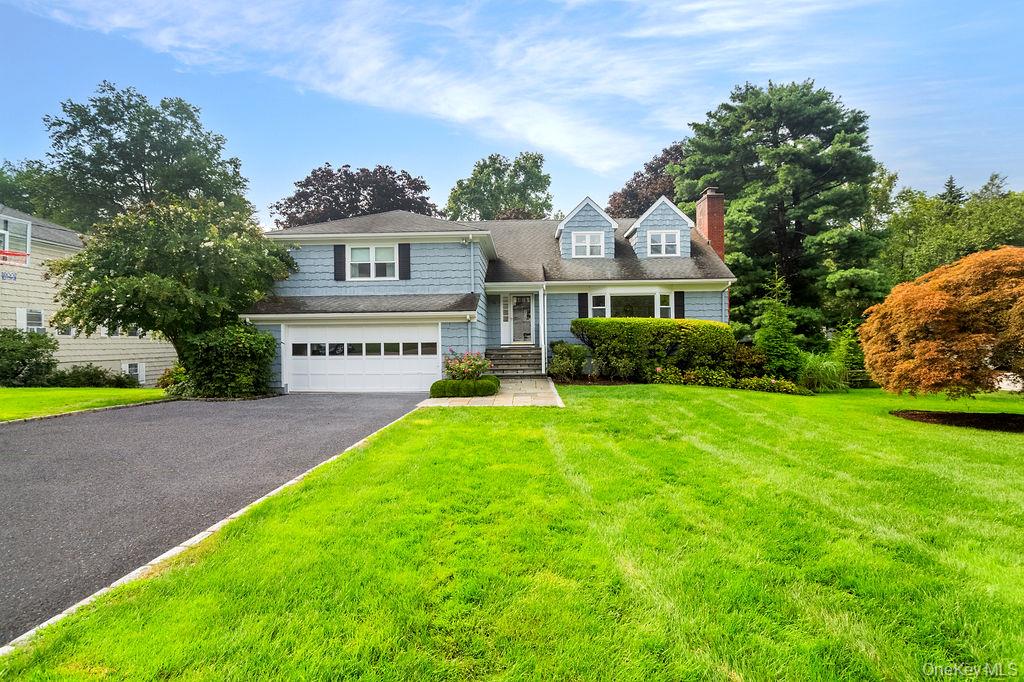 Photo of 18 Shady Brook Lane, Old Greenwich, CT 06870 (MLS # 1043541)