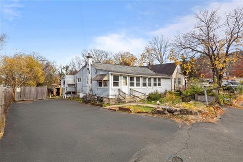 Homes For Sale - 11 Waldron Avenue<br/> Nyack, NY 10960