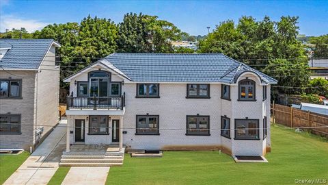 Multifamily For Sale - 150-33 Hawtree Street<br/> Ozone Park, NY 11417