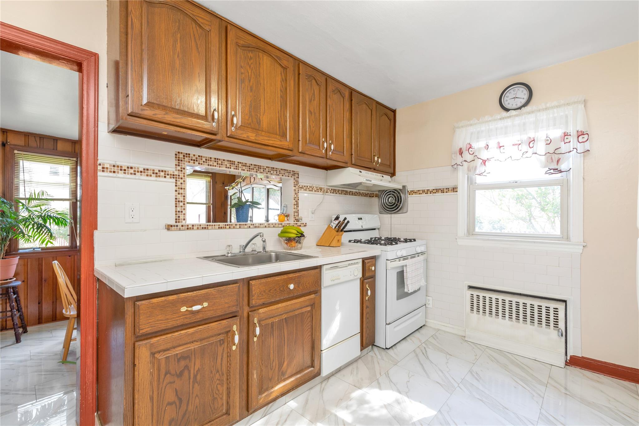 597 Stratford Road, Baldwin, New York image 8