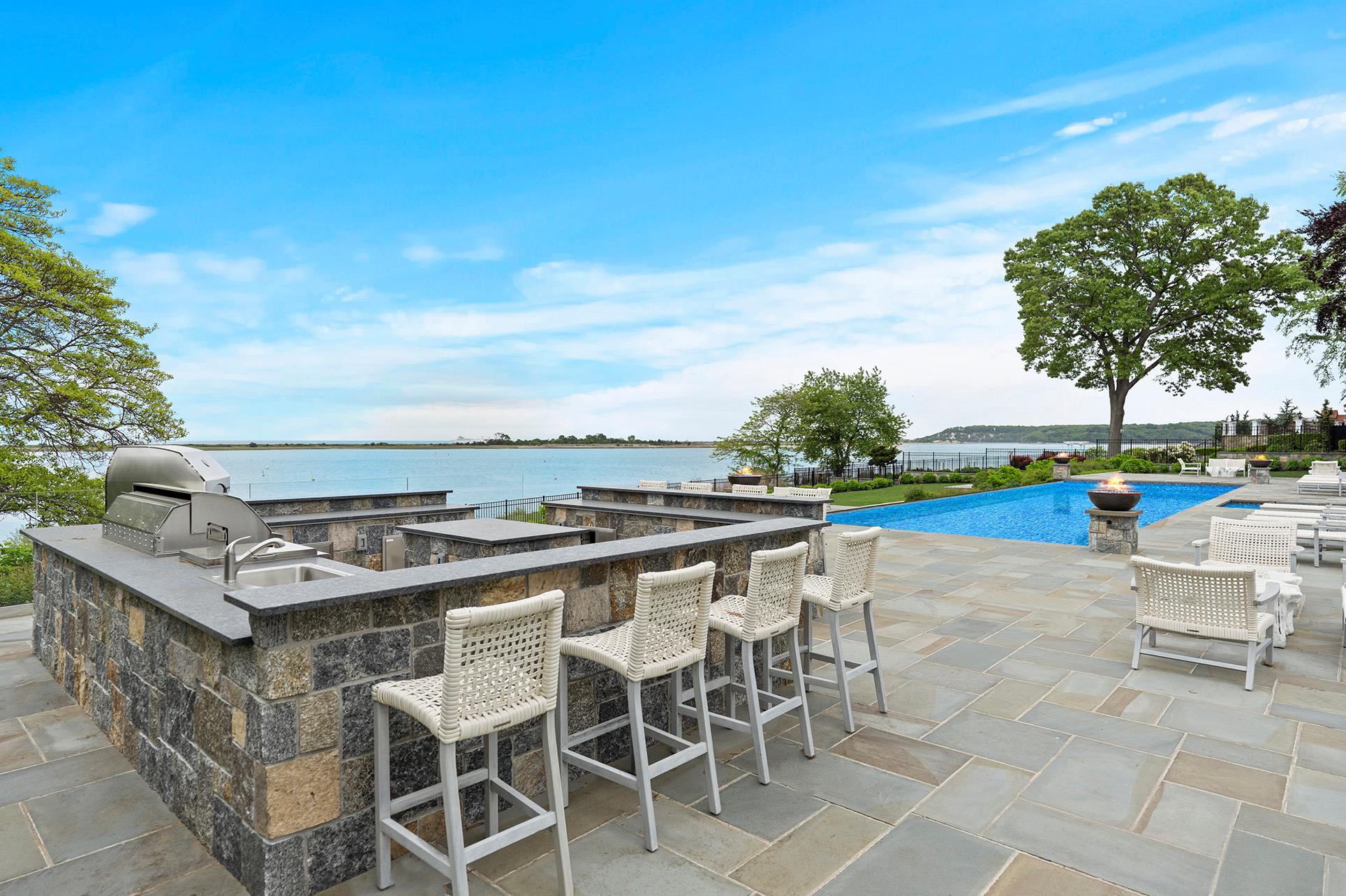 25 Brewster Lane, East Setauket, New York image 39