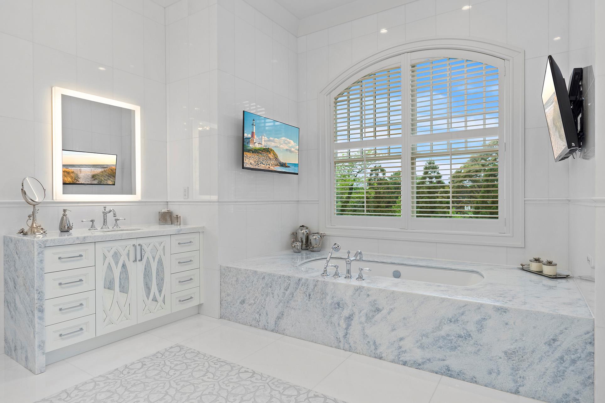25 Brewster Lane, East Setauket, New York image 30