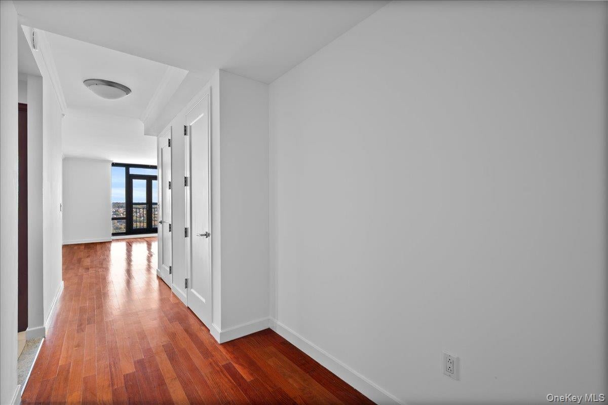 10 City Place 25F