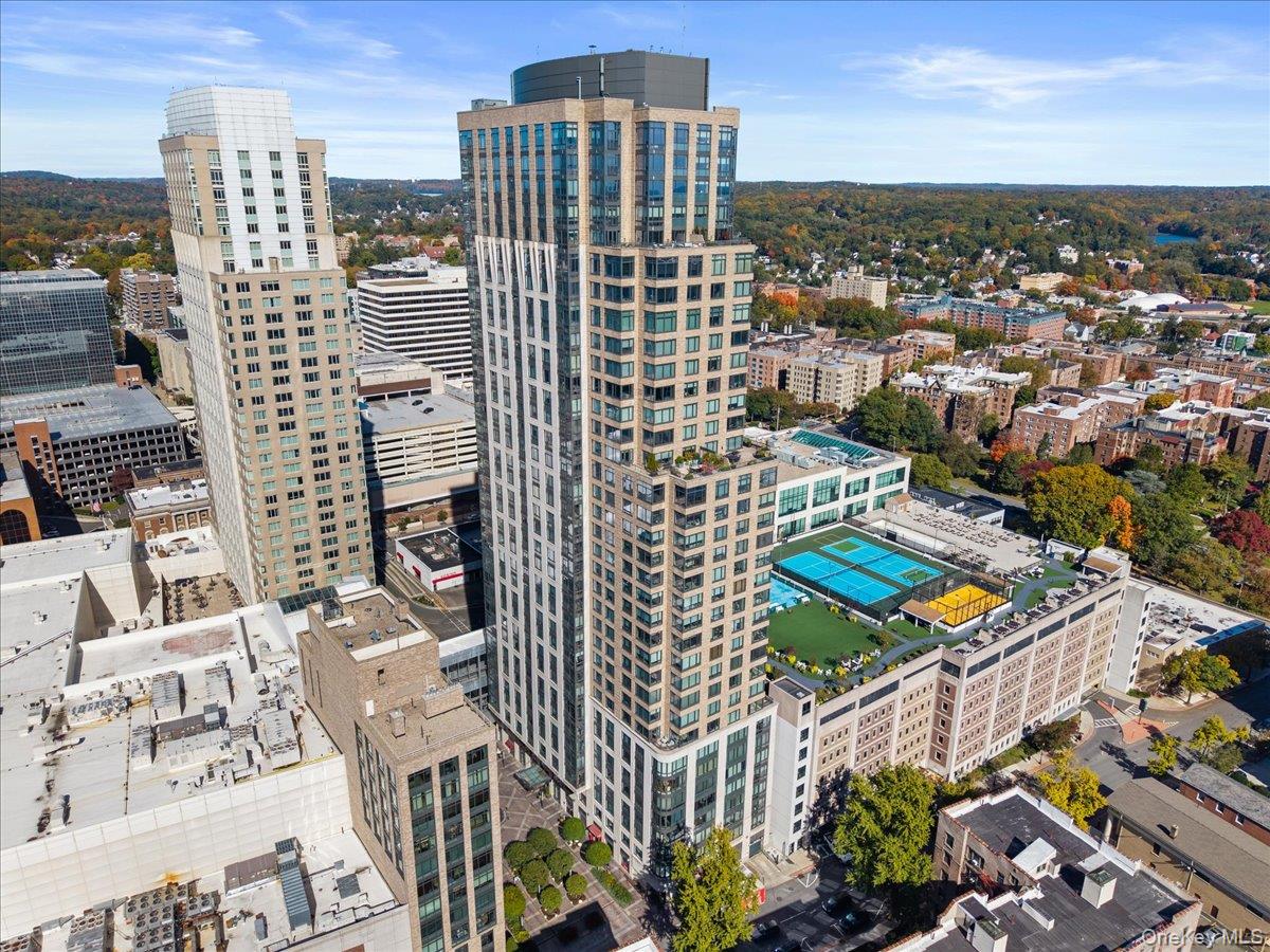 10 City Place 25F