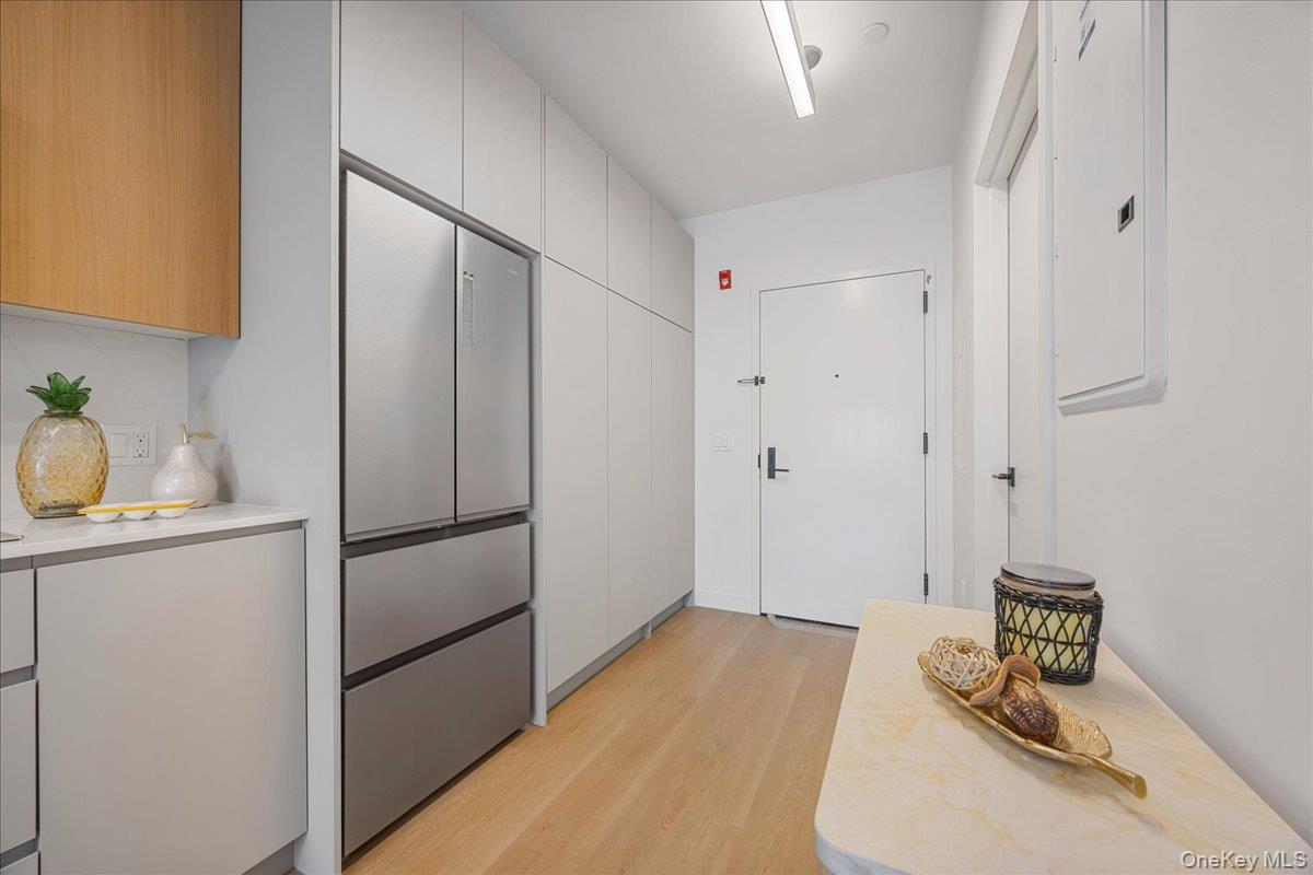 8 Chester Avenue 220