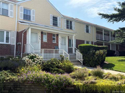 Condo For Sale - 67-71 Cloverdale Lane #148<br/> Oakland Gardens, NY 11364