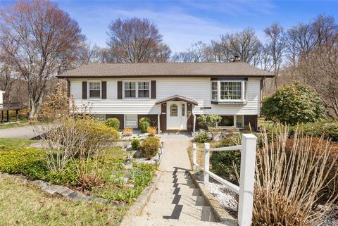 37 Tanager Road Mahopac NY 10541