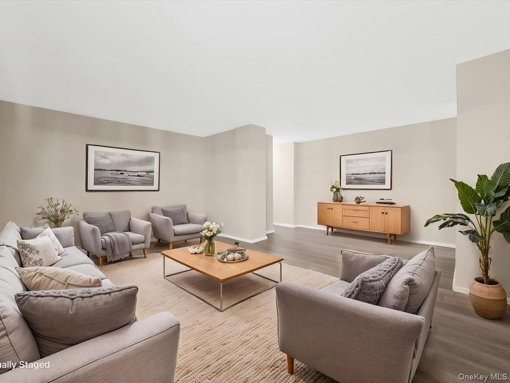 Photo of 568 Grand Street #J602, New York (Manhattan), NY 10002 (MLS # 1064290)