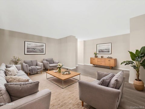 Photo of 568 Grand Street #J602, New York (Manhattan), NY 10002 (MLS # 1064290)