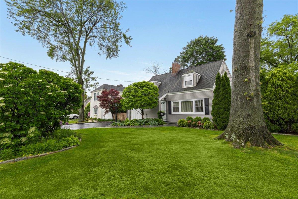 69 Howard Avenue, Eastchester, New York image 23