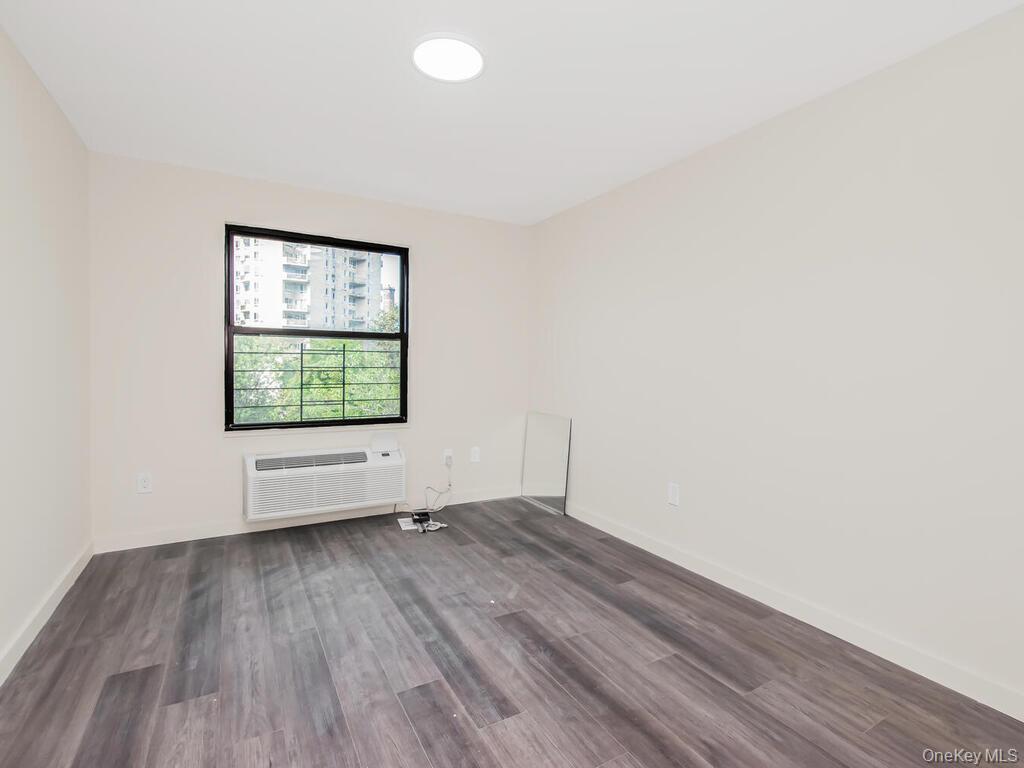 409 Warburton Avenue 3A