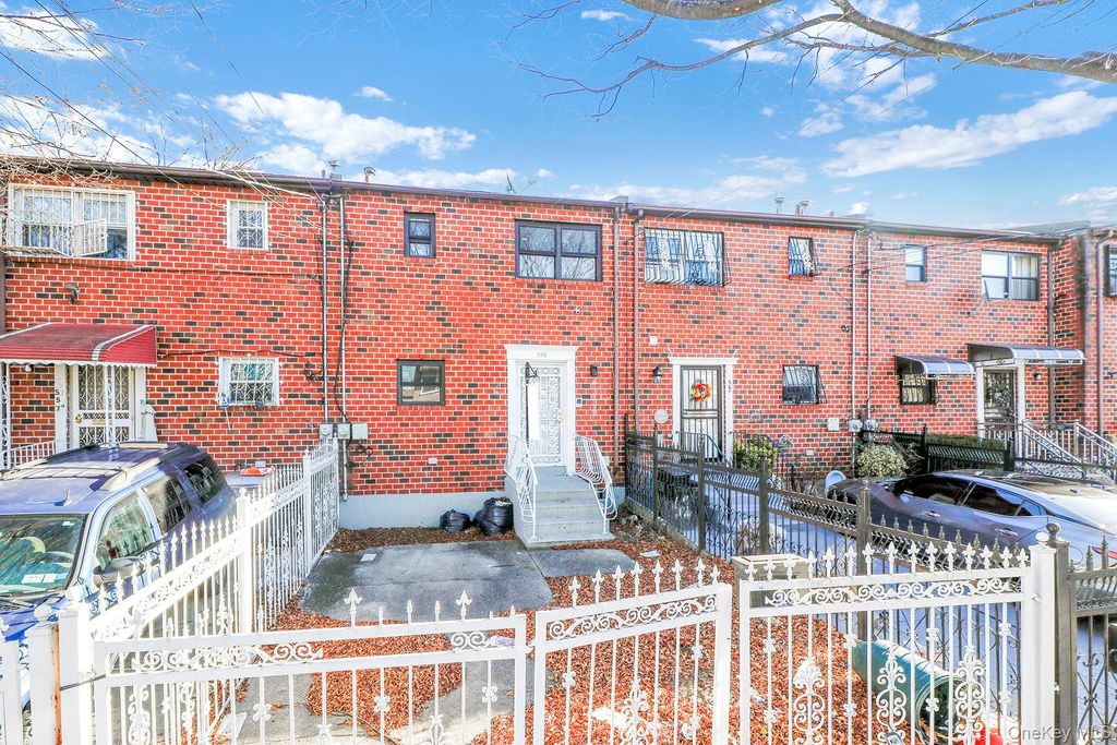 Photo of 559 Cleveland Street, Brooklyn, NY 11208 (MLS # 986525)