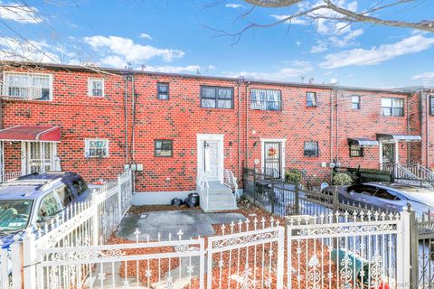 Photo of 559 Cleveland Street, Brooklyn, NY 11208 (MLS # 986525)