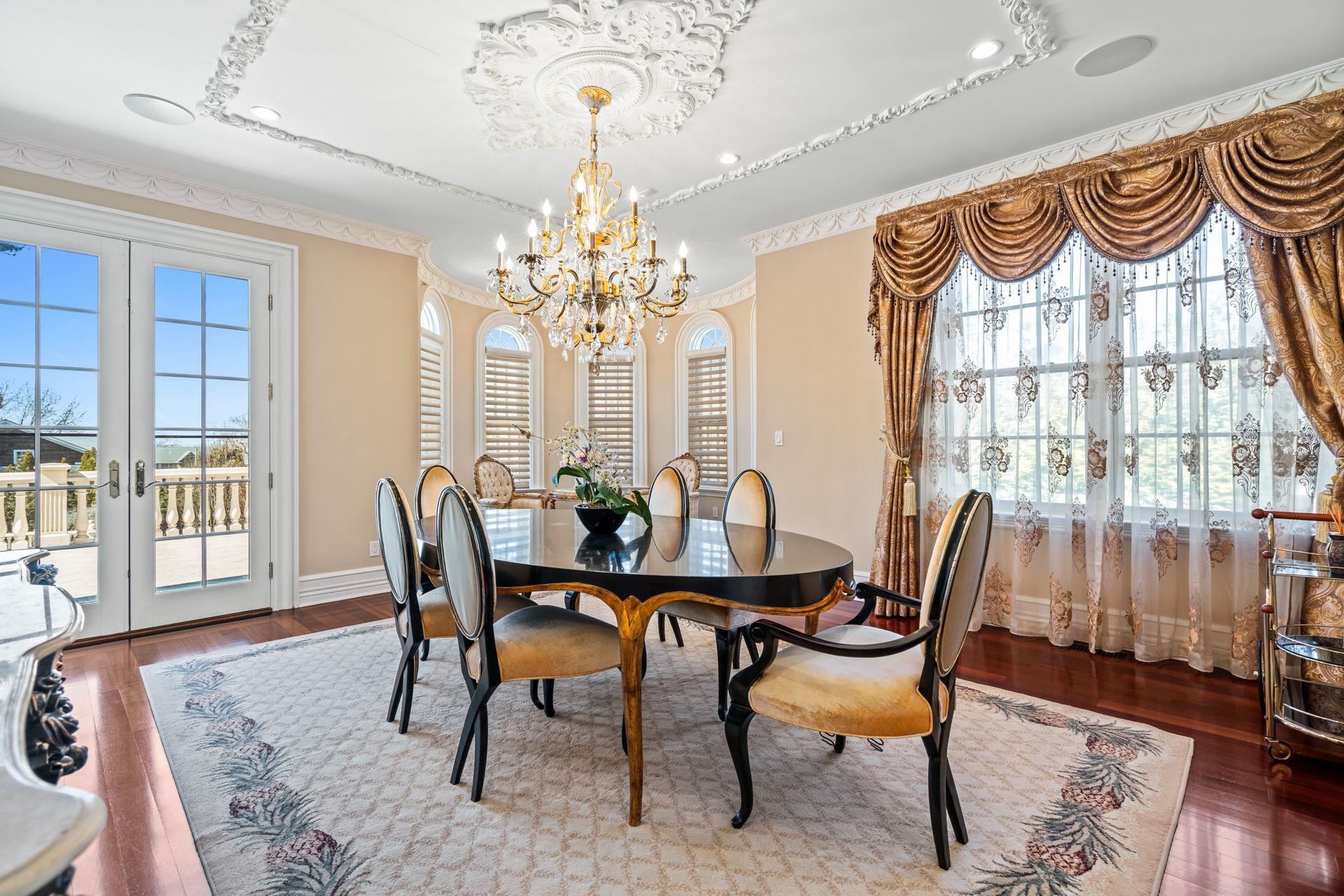 28 Whitney Circle, Glen Cove, New York image 4