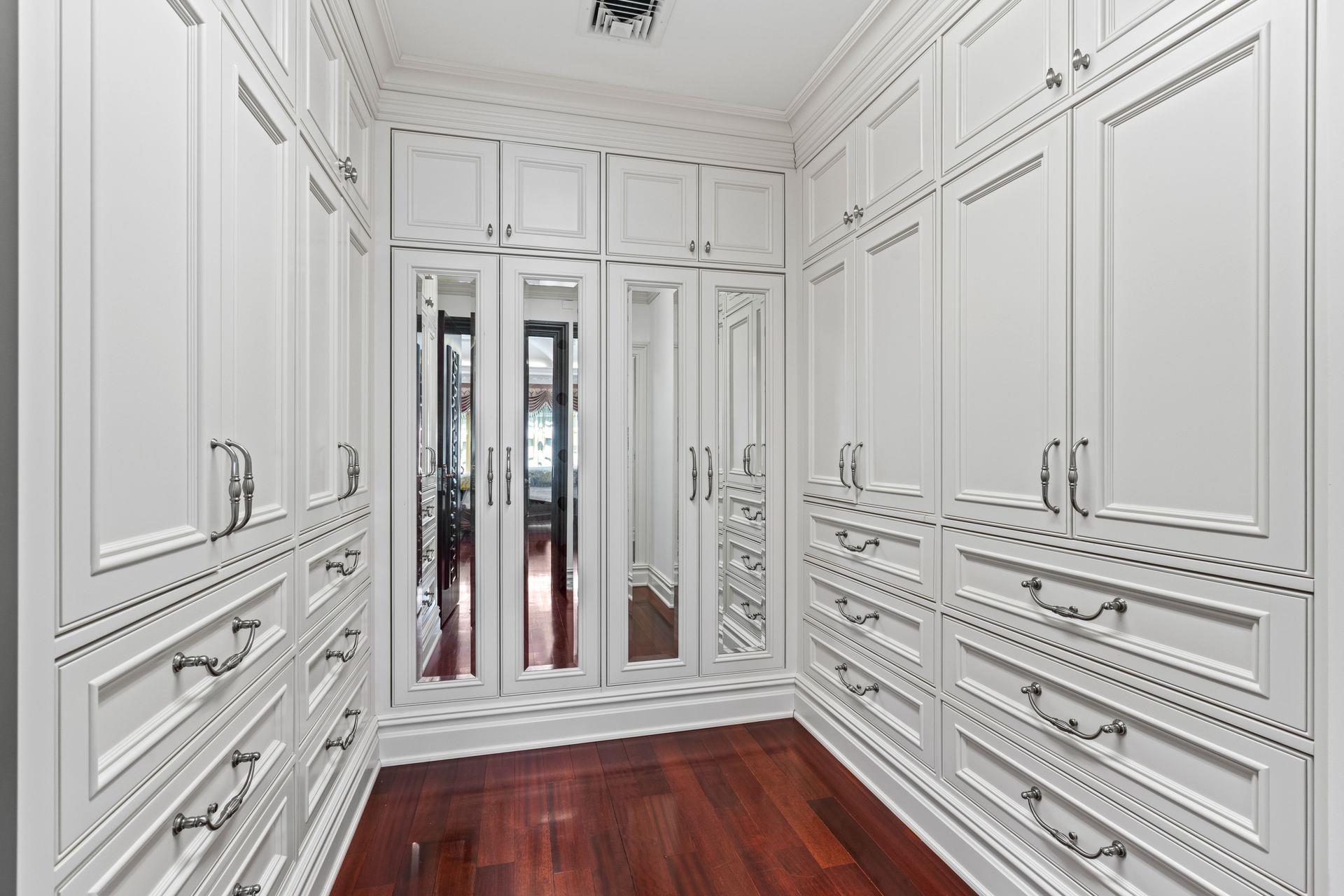 28 Whitney Circle, Glen Cove, New York image 21