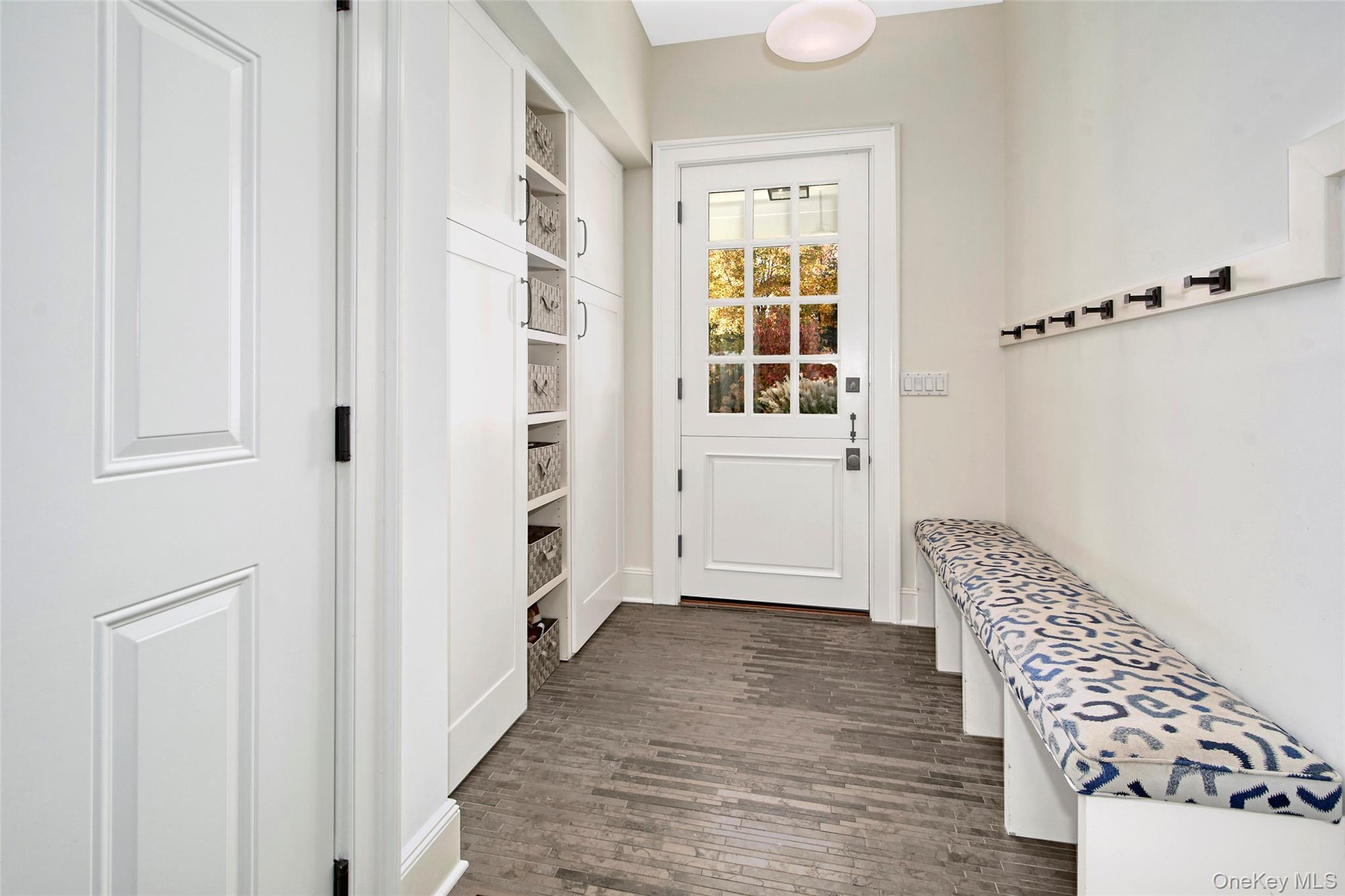 Chappaqua, New York 10514, United States, 4 Bedrooms Bedrooms, ,6 BathroomsBathrooms,Residential,Coming Soon,162189