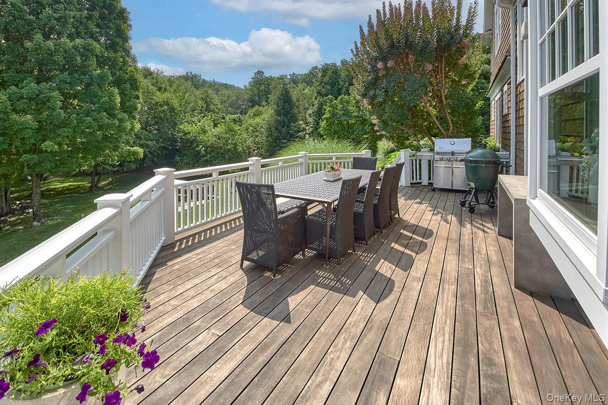 Chappaqua, New York 10514, United States, 4 Bedrooms Bedrooms, ,6 BathroomsBathrooms,Residential,Coming Soon,162189