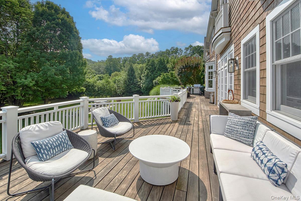 Chappaqua, New York 10514, United States, 4 Bedrooms Bedrooms, ,6 BathroomsBathrooms,Residential,Coming Soon,162189