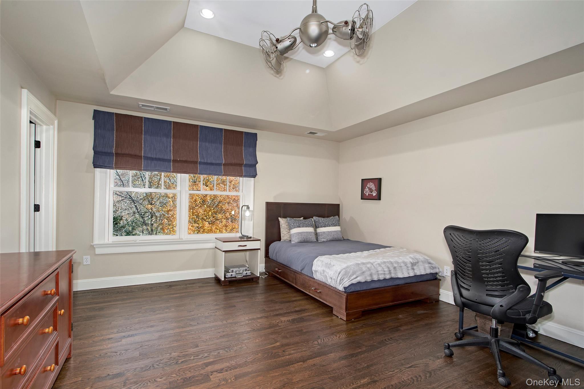 Chappaqua, New York 10514, United States, 4 Bedrooms Bedrooms, ,6 BathroomsBathrooms,Residential,Coming Soon,162189