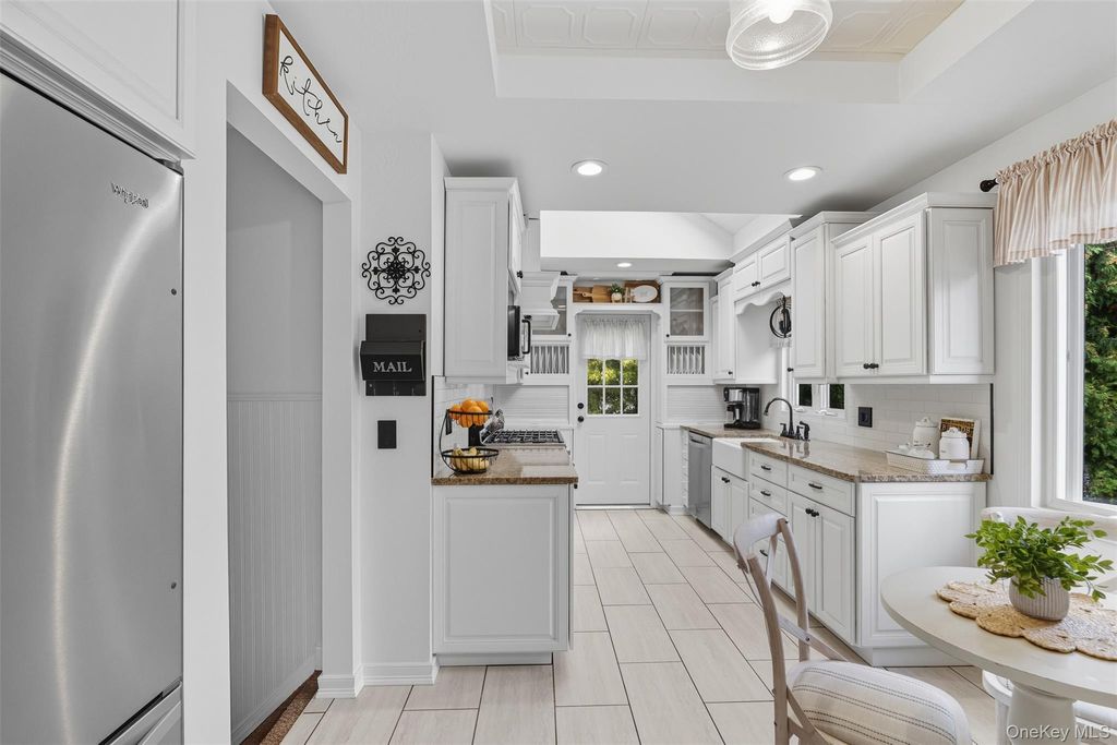 Photo of 2747 Larkspur Street, Yorktown Heights, NY 10598 (MLS # 921922)