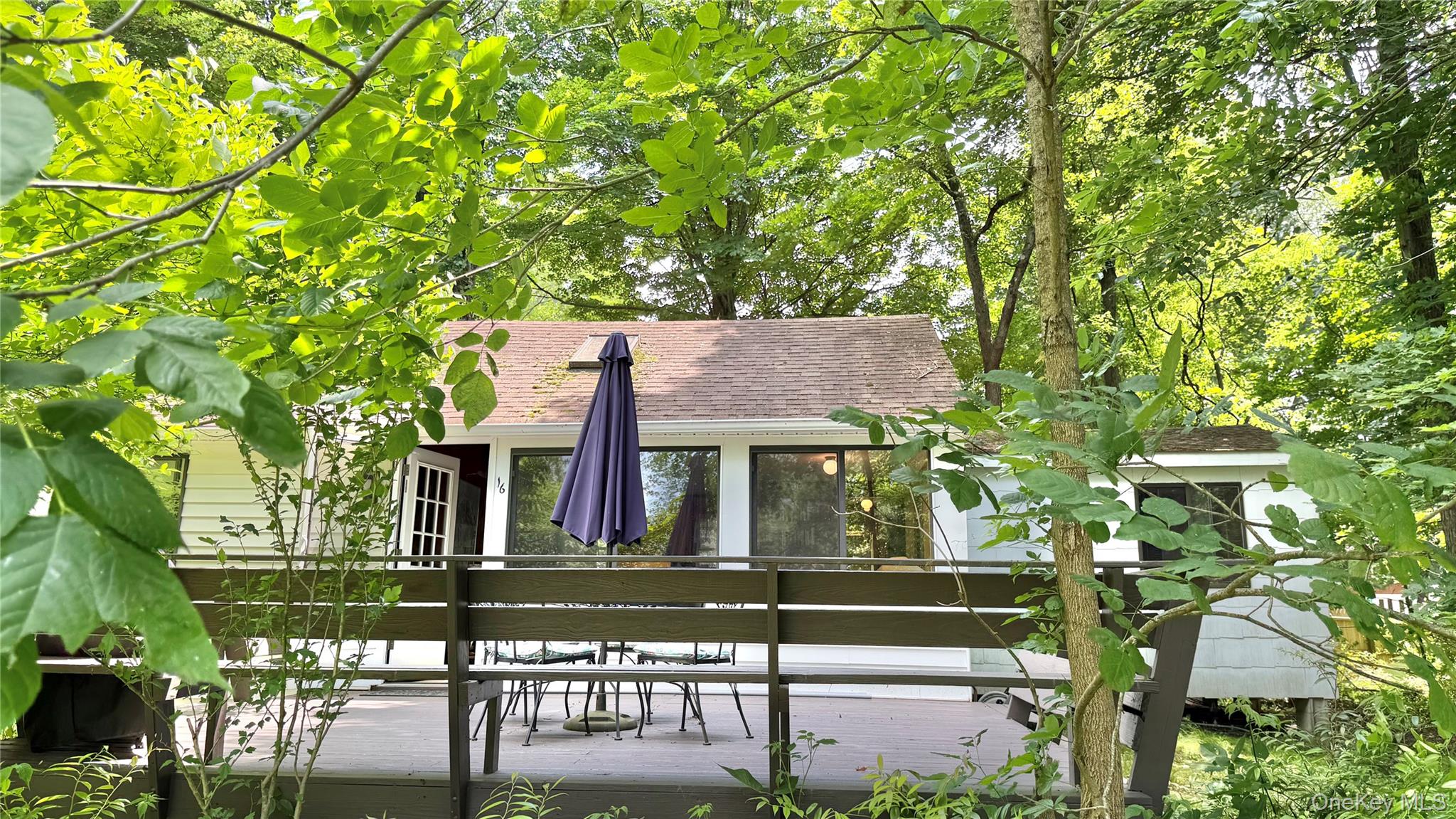 3300 Baker Street 16