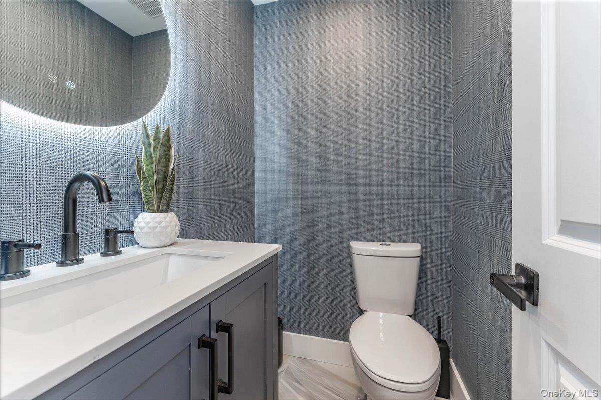 Atlantic Beach, New York 11509, United States, 2 Bedrooms Bedrooms, ,2 BathroomsBathrooms,Residential,Active,235730