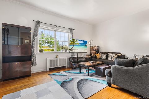 37 Fieldstone B1 Hartsdale NY 10530