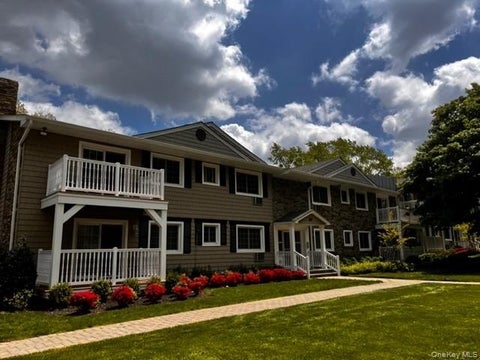 Apartment For Rent - 28 Williams Boulevard #28-1E<br/> Suffolk County, Lake Grove, NY 11755