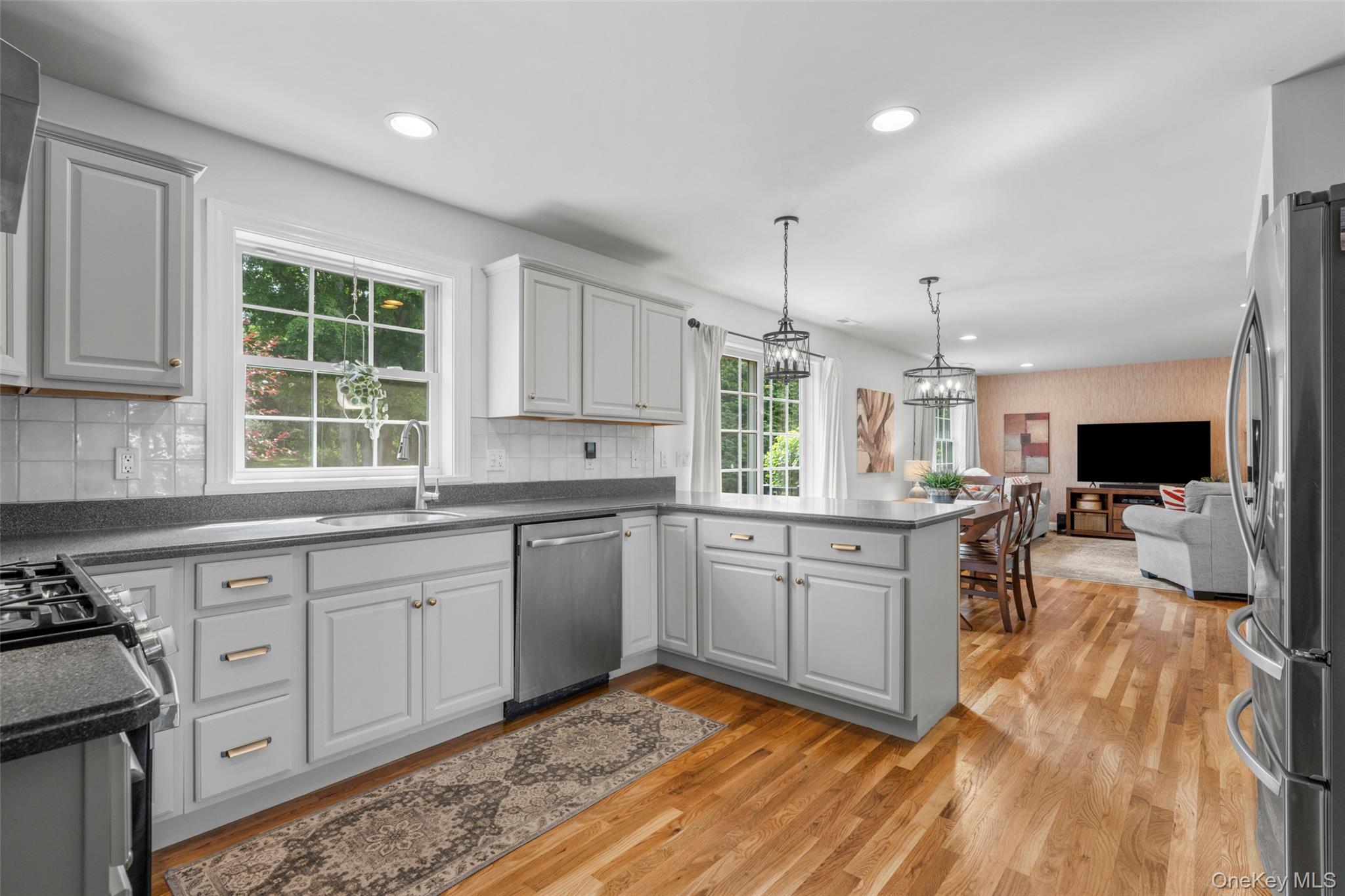 Poughkeepsie, New York 12603, United States, 4 Bedrooms Bedrooms, ,3 BathroomsBathrooms,Residential,Active,154091