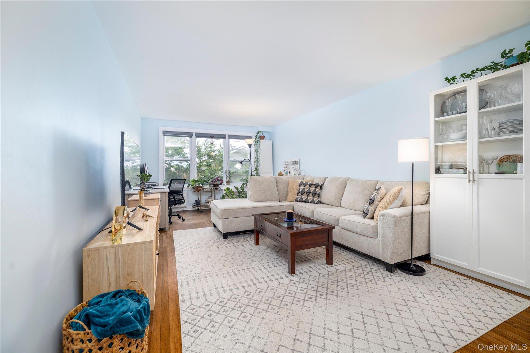 1 E Broadway #3C, Long Beach NY 11561