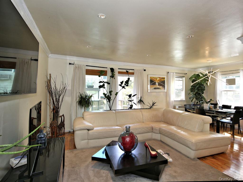 403 Woodland Hills Road