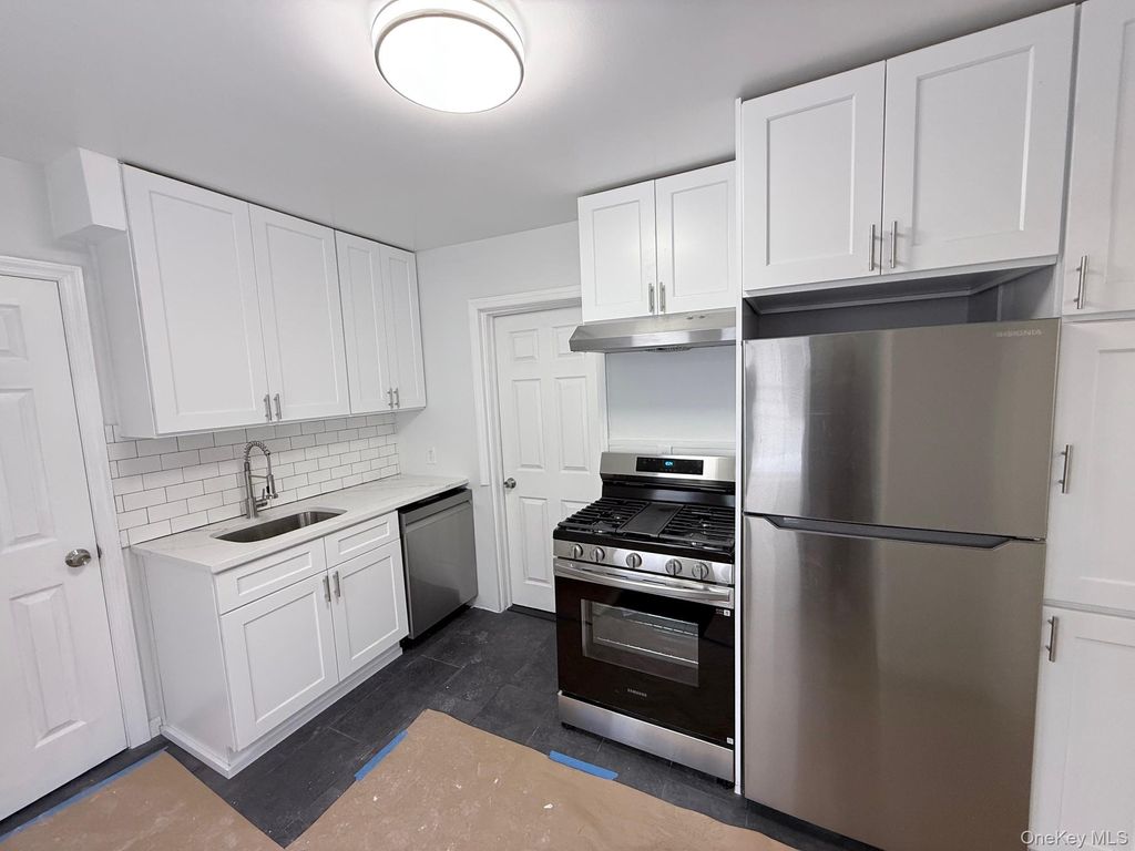 Photo of 40 4th Street, Valley Stream, NY 11581 (MLS # 965663)